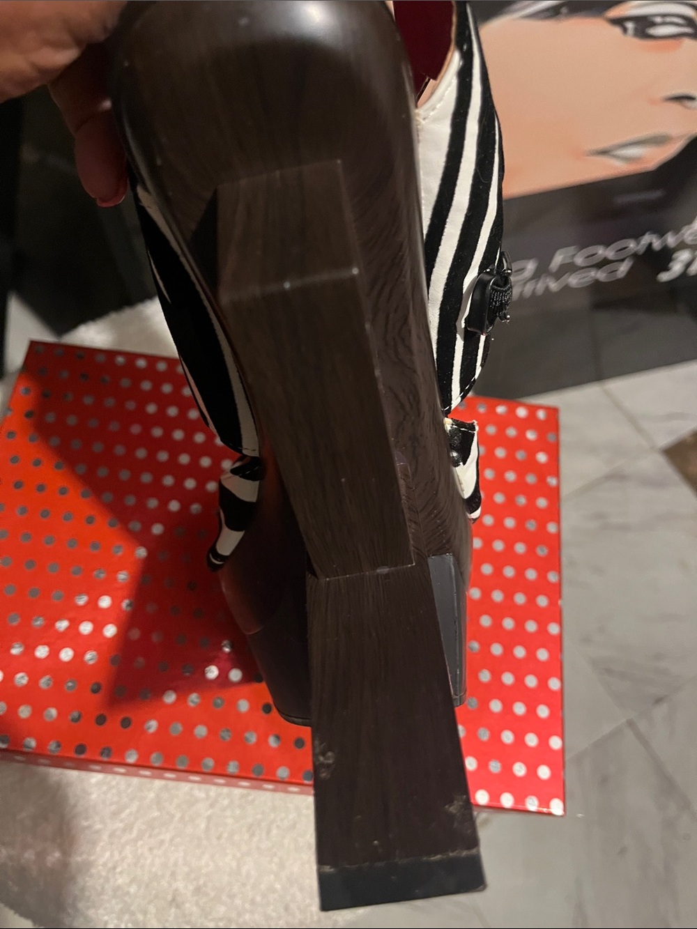 Zebra-Print Platform Sandals with Red Insole and Black Straps - Picture 4 of 6